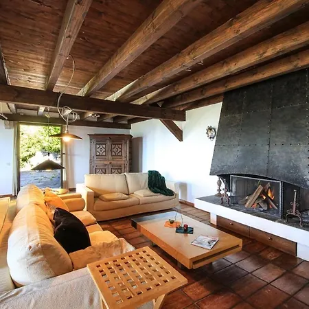 Haus Unter Der Buche Vakantiehuis Locarno